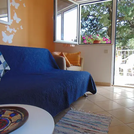 Apartment Elelu *